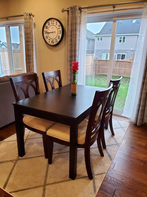 4 Bd Family Retreat Villa Stratford Exterior photo